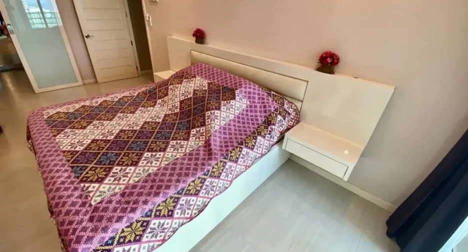 For sale 1 bed condo in Jomtien, Pattaya