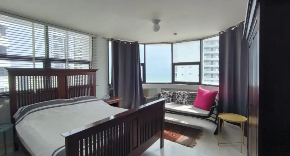 For sale 1 bed condo in Jomtien, Pattaya
