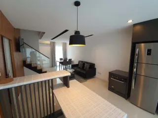 Casa en venta de 4 habitaciones en Bang Lamung, Chonburi