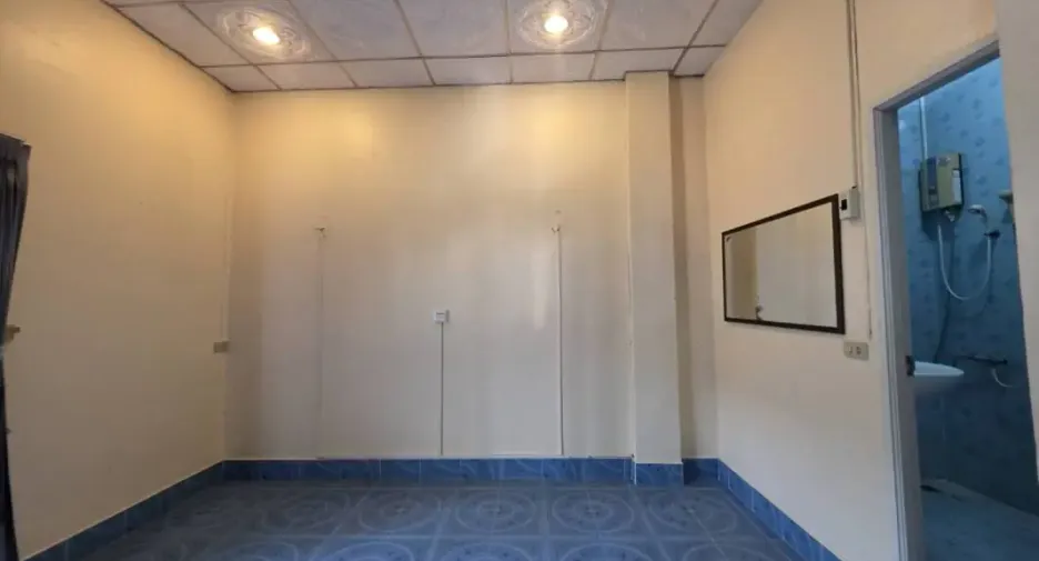 For sale retail Space in Bang Lamung, Chonburi
