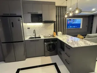 出租 和 出售 2 卧室 公寓 在 Bang Lamung, Chon Buri