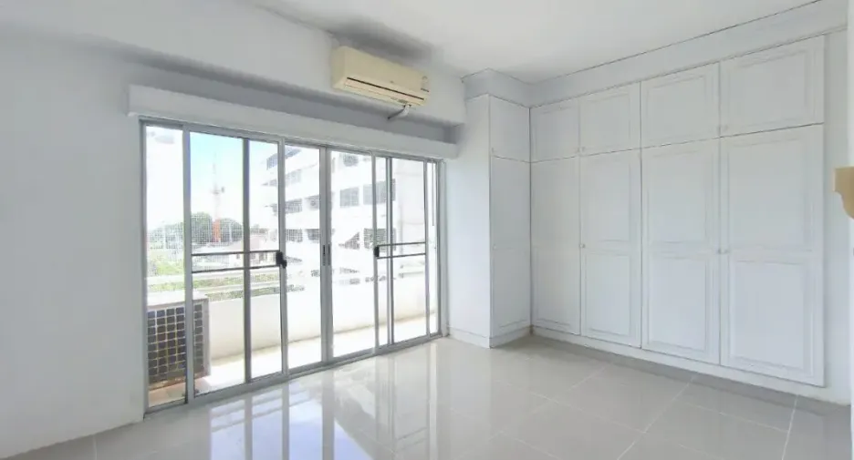 Продажа 2 спальни кондо в Na Jomtien, Паттайя