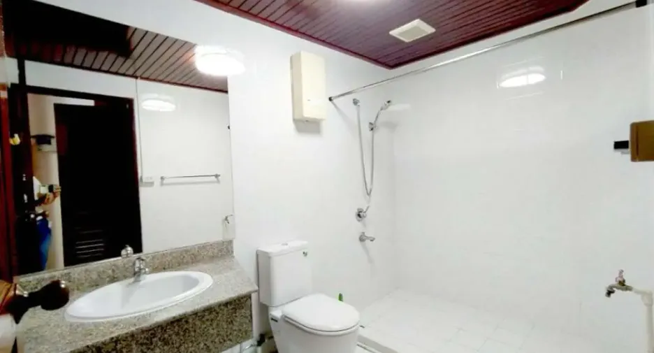 For rent and for sale 1 bed condo in Bang Lamung, Chonburi