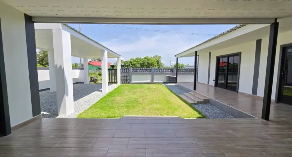 For sale 3 ベッドルーム house in Bang Lamung, Chonburi