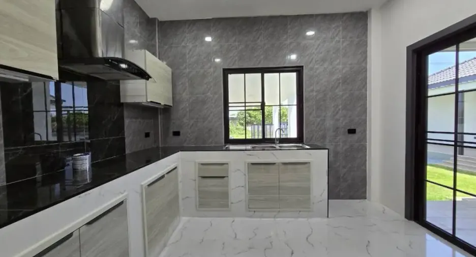 For sale 3 ベッドルーム house in Bang Lamung, Chonburi