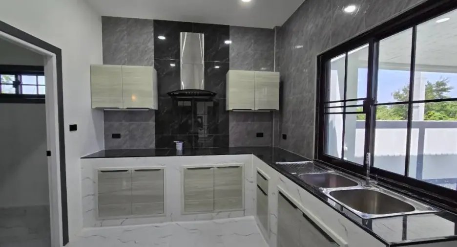 For sale 3 ベッドルーム house in Bang Lamung, Chonburi