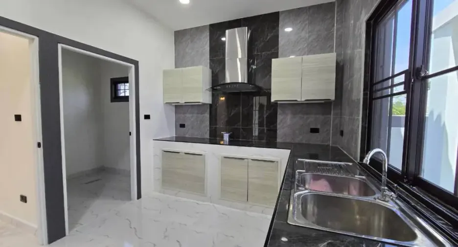 For sale 3 ベッドルーム house in Bang Lamung, Chonburi