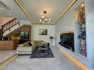 出售 4 卧室 独立屋 在 Bang Lamung, Chon Buri