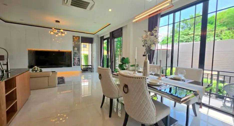 ขาย 4 ห้องนอน บ้านเดี่ยว ใน บางละมุง, ชลบุรี