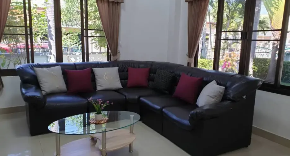 For rent and for sale 3 bedrooms house in Bang Lamung, Chonburi