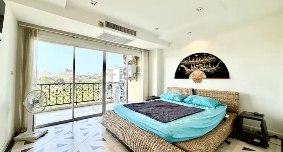 For sale 2 bedrooms condo in Jomtien, Pattaya
