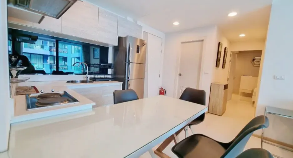 For sale 2 bedrooms condo in Jomtien, Pattaya