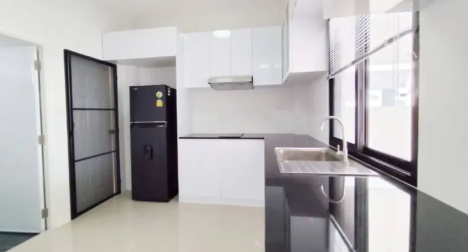 Продажа 2 спальни дом в Банг Сарай, Паттайя