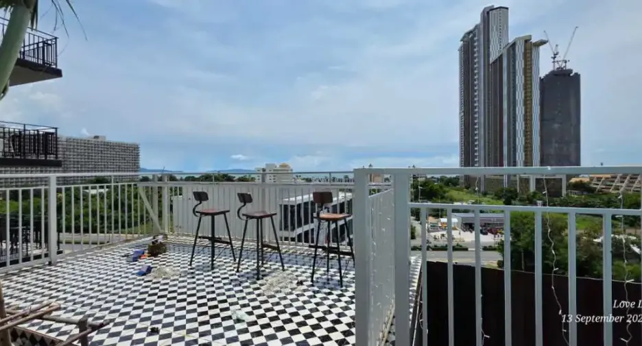 For rent and for sale 2 bedrooms condo in Jomtien, Pattaya