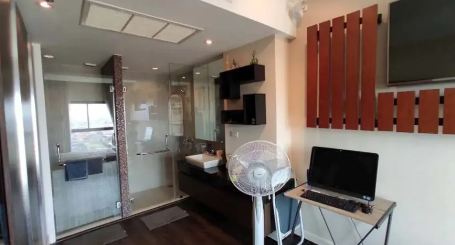 Condo en alquiler y en venta de 2 habitaciones en Bang Lamung, Chonburi