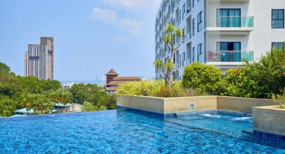 Condo en alquiler y en venta de 2 habitaciones en Bang Lamung, Chonburi