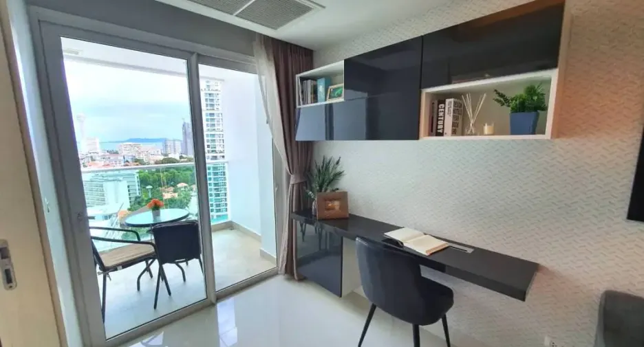 For rent and for sale 1 bed condo in Bang Lamung, Chonburi