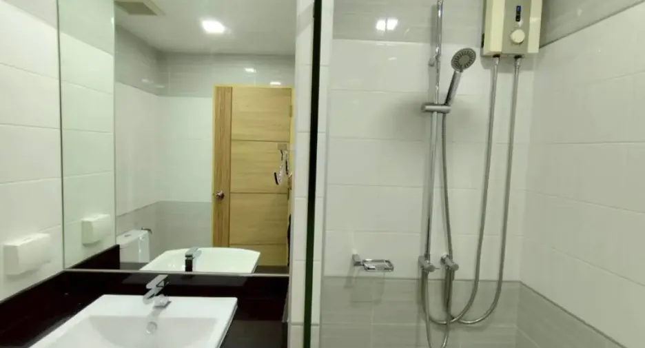 À vendre 1 chambre condo à Na Jomtien, Pattaya