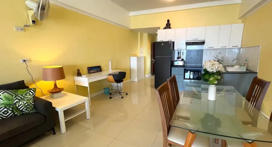 Condo en alquiler y en venta de 1 habitaciones en Bang Lamung, Chonburi