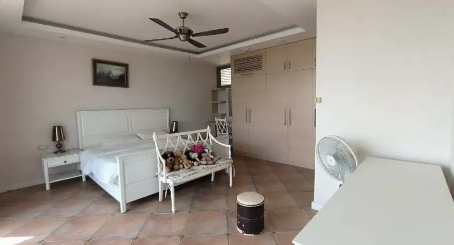 For rent and for sale 1 bed condo in Jomtien, Pattaya