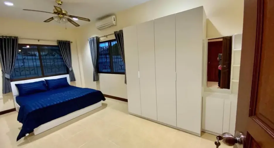 For rent そして for sale 3 ベッドルーム house in Bang Lamung, Chonburi