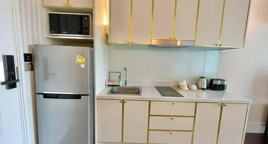 À louer et à vendre 1 chambre condo à Na Jomtien, Pattaya