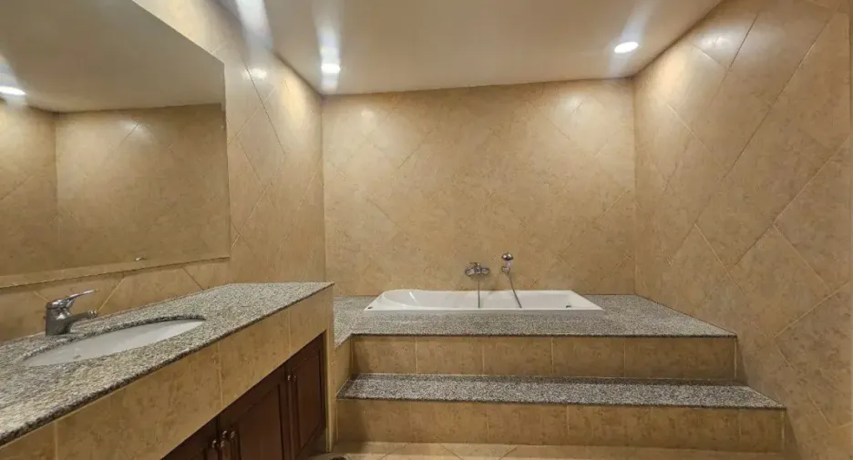 À vendre 1 chambre condo à Na Jomtien, Pattaya