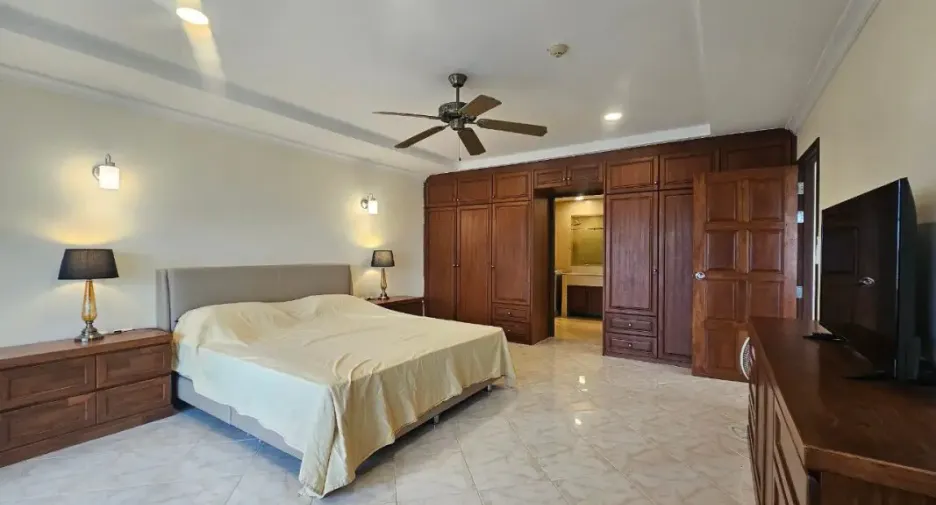 À vendre 1 chambre condo à Na Jomtien, Pattaya