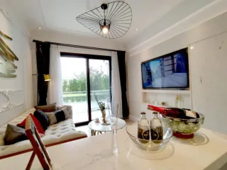 À vendre 2 chambres condo à Na Jomtien, Pattaya