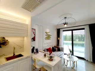 À vendre 2 chambres condo à Na Jomtien, Pattaya
