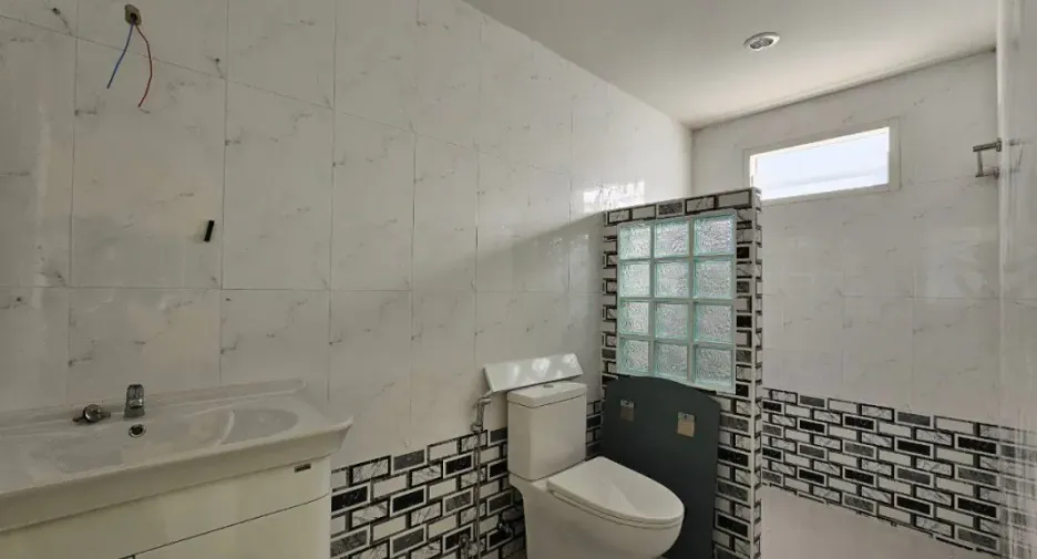 Casa en venta de 2 habitaciones en Bang Lamung, Chonburi