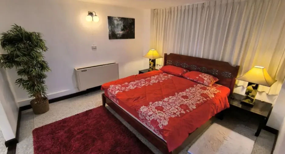 À vendre 2 chambres condo à Na Jomtien, Pattaya