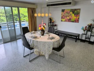 À vendre 2 chambres condo à Na Jomtien, Pattaya