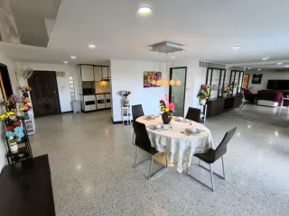 À vendre 2 chambres condo à Na Jomtien, Pattaya