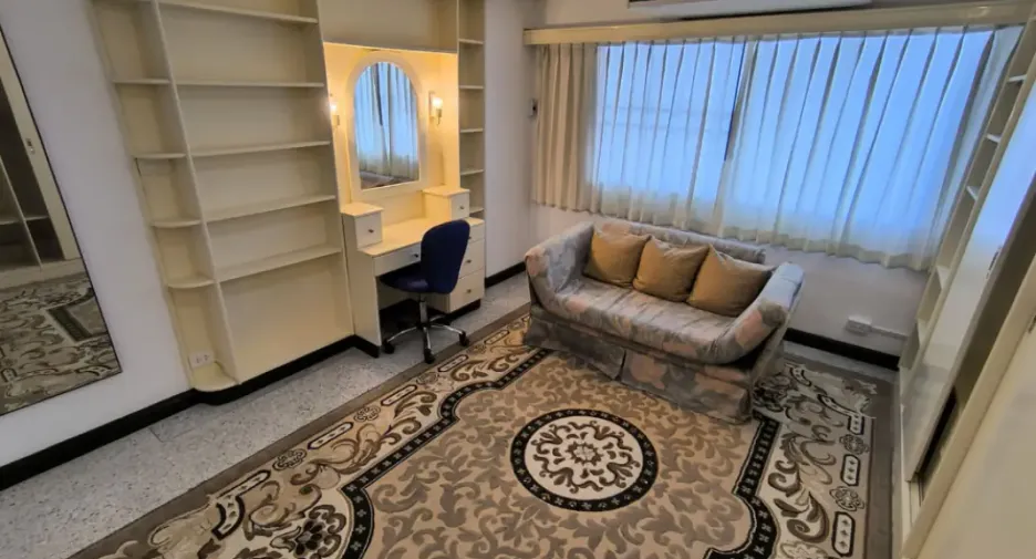 À vendre 2 chambres condo à Na Jomtien, Pattaya