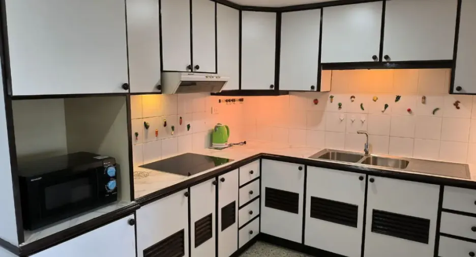 À vendre 2 chambres condo à Na Jomtien, Pattaya