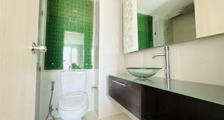 For sale 1 Beds condo in Bang Lamung, Chonburi