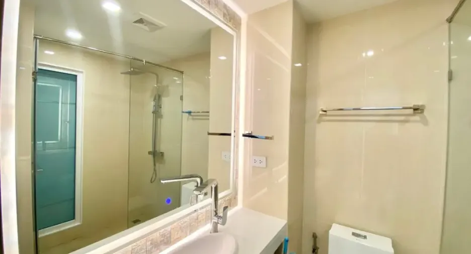 À vendre 1 chambre condo à Bang Lamung, Chonburi