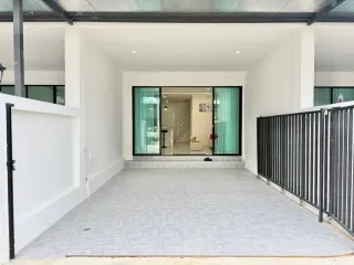 出售 2 卧室 独立屋 在 Bang Lamung, Chon Buri