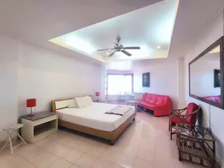 Продажа 2 спальни кондо в Na Jomtien, Паттайя