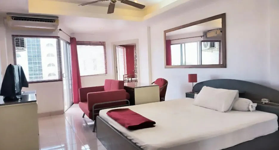 Продажа 2 спальни кондо в Na Jomtien, Паттайя