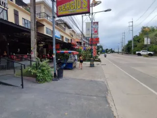 À louer et à vendre local commercial à Bang Lamung, Chonburi