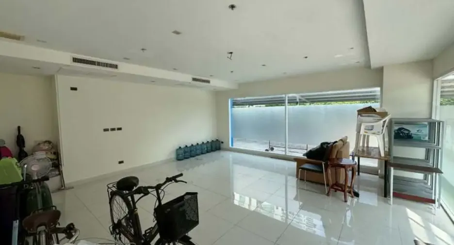 For sale retail Space in Jomtien, Pattaya