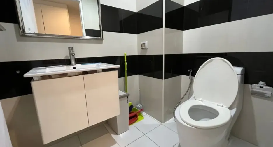 For rent and for sale 1 bed condo in Bang Lamung, Chonburi