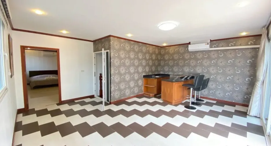 For rent 4 bedrooms house in Jomtien, Pattaya