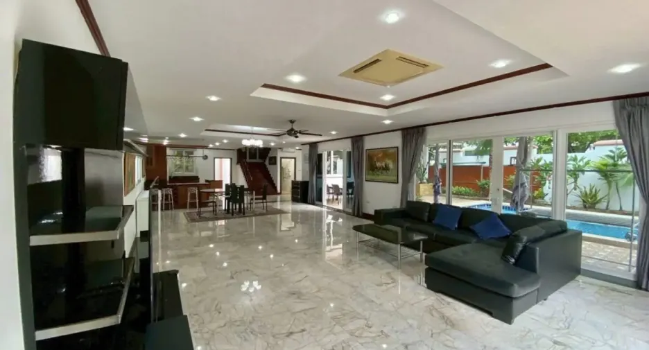 For rent 4 bedrooms house in Jomtien, Pattaya