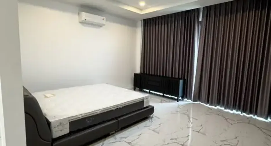 For rent 4 bedrooms house in Bang Lamung, Chonburi