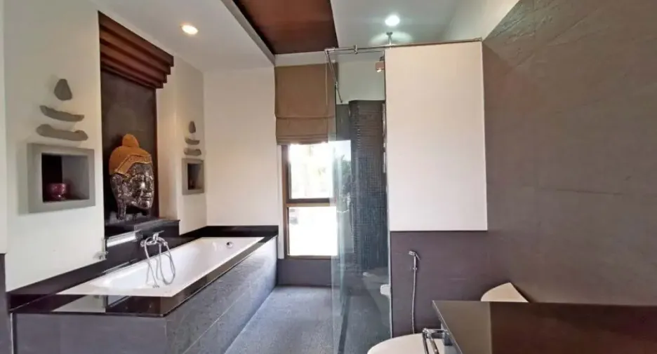 For rent 4 bedrooms house in Bang Lamung, Chonburi