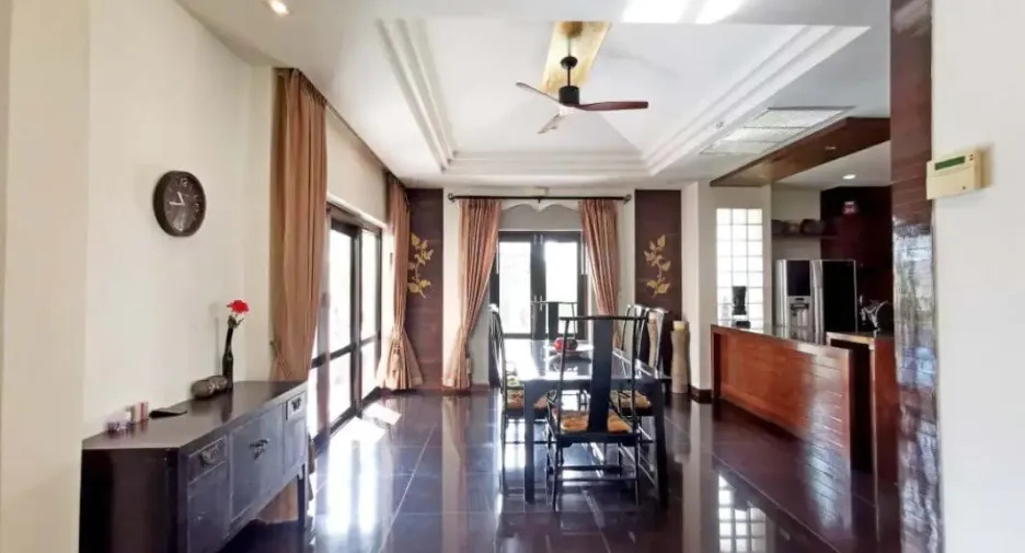 For rent 4 bedrooms house in Bang Lamung, Chonburi