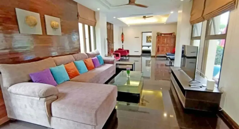 For rent 4 bedrooms house in Bang Lamung, Chonburi